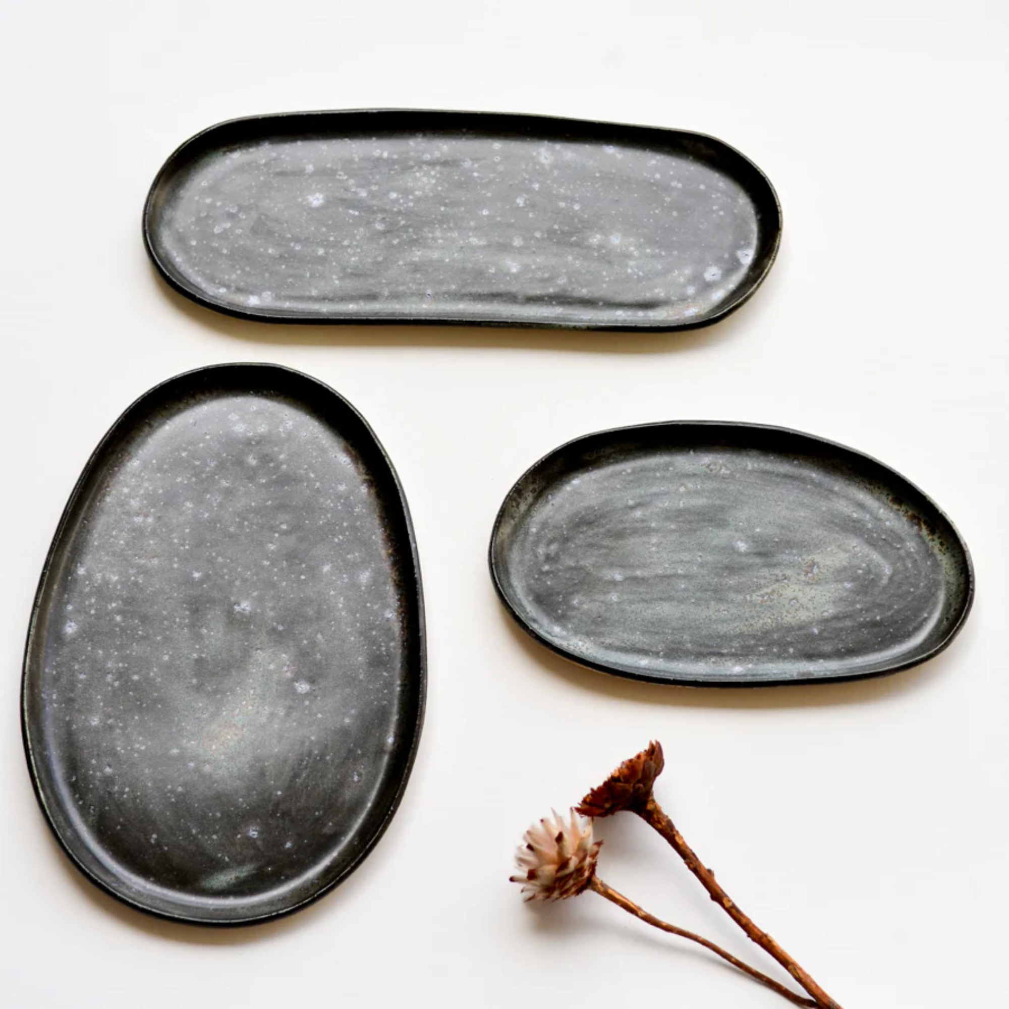 Pebble Tray